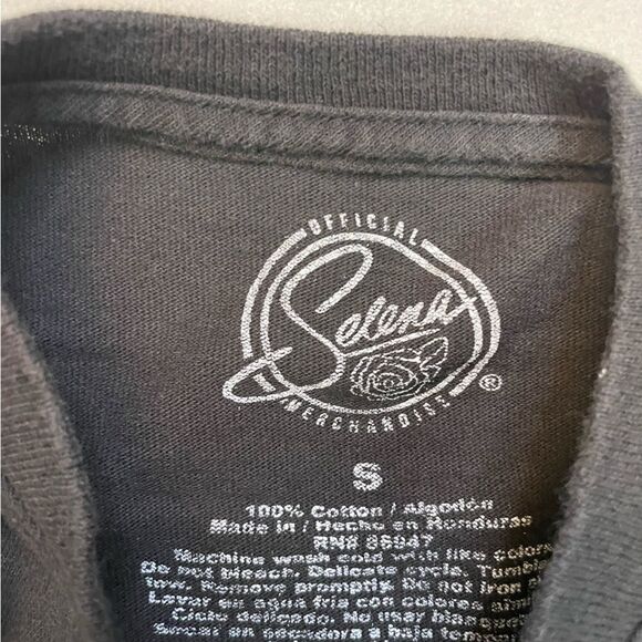 Selena Graphic T-shirt Women Small Black Long Sleeve Music - Picture 4 of 5
